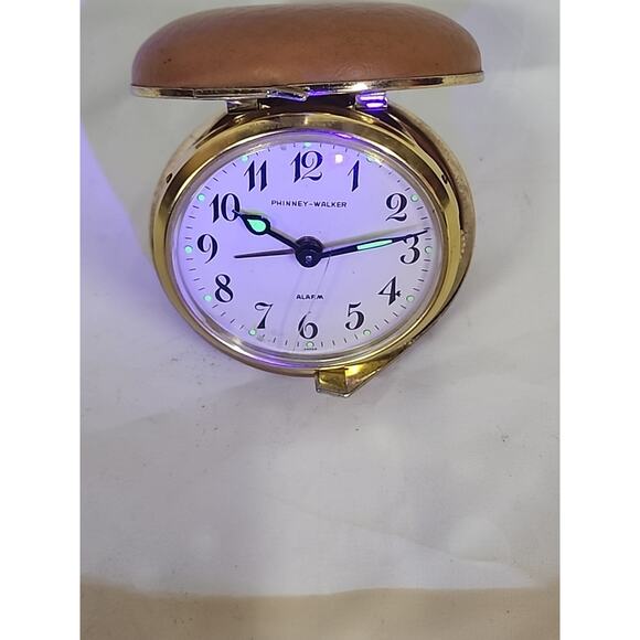 VINTAGE PHINNEY WALKER Travel Alarm Clock Round Face Wind-Up WORKING Japan - Picture 3 of 5
